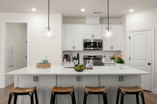 $774,900 | 5706 Barbary Coast Road, Hollywood, SC 29449