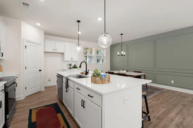 $774,900 | 5706 Barbary Coast Road, Hollywood, SC 29449