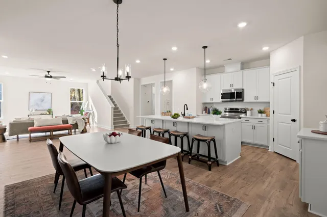 $774,900 | 5706 Barbary Coast Road, Hollywood, SC 29449