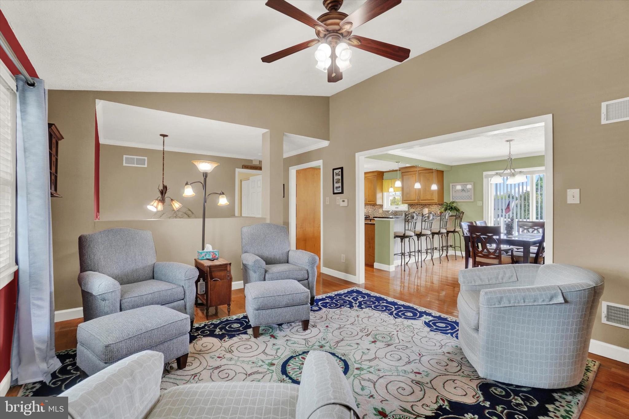 310 Dew Drop Road York, PA 17402 - Photo 5 of 32