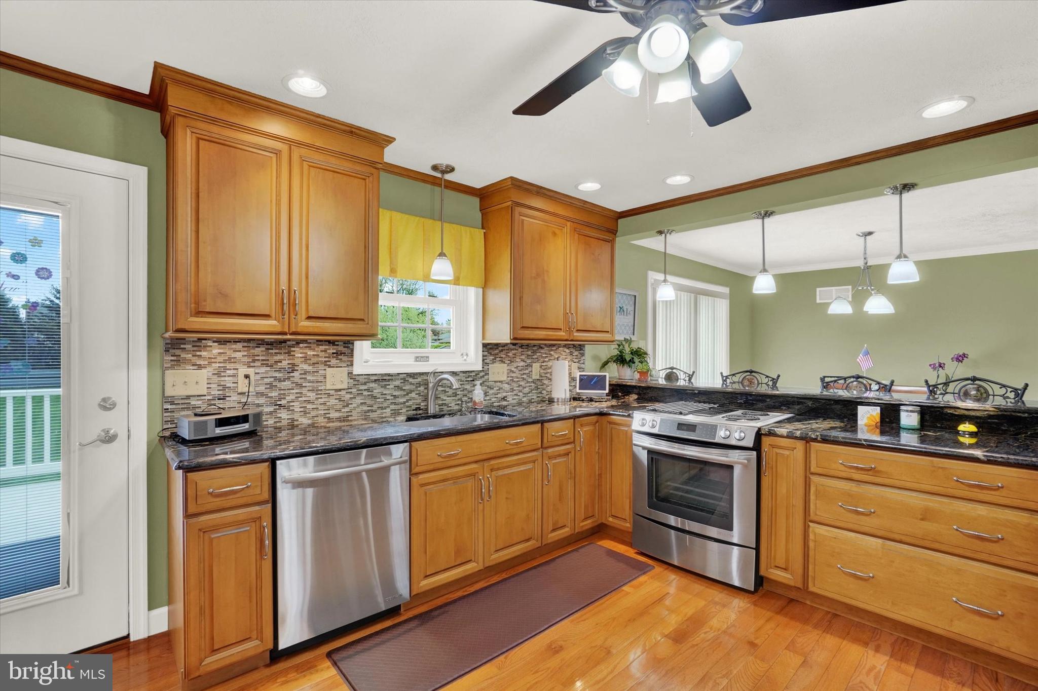 310 Dew Drop Road York, PA 17402 - Photo 8 of 32