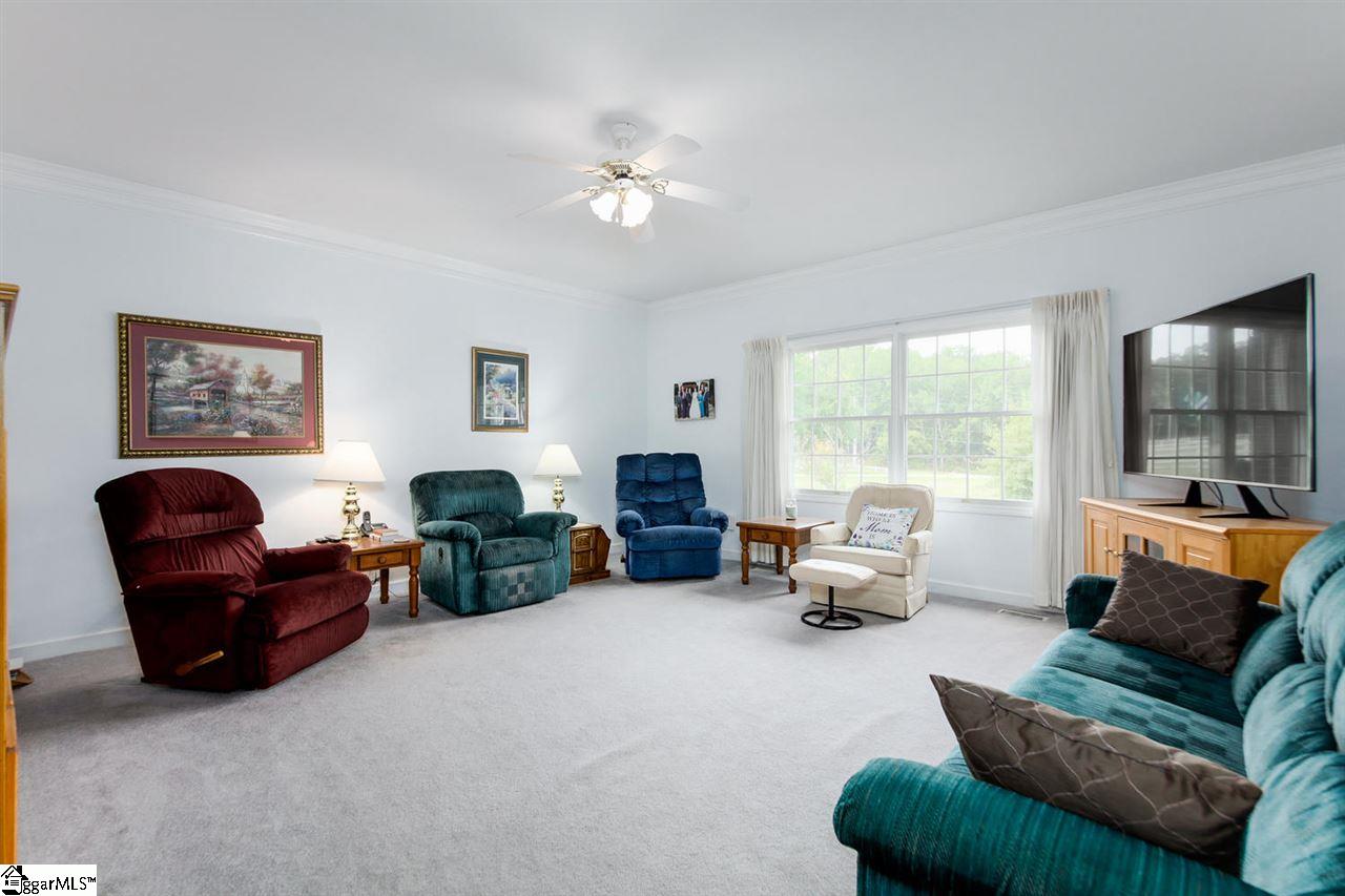 178 League Road Simpsonville, SC 29681 - Photo 7 of 36 Gallery Image 7