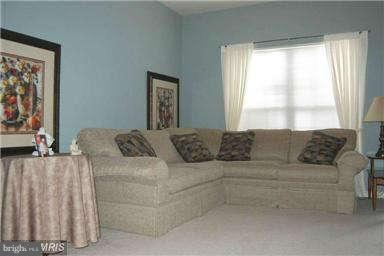 302 Roff Point Drive Odenton, MD 21113 - Photo 3 of 14 Living Room