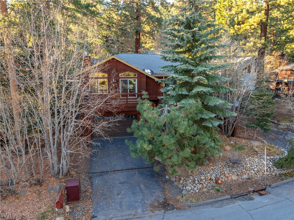 858 Jennifer Street Incline Village, NV 89451 - Photo 43 of 44 a front view of a house with a yard