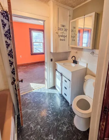 $59,900 | 2615 South 8th Street, Terre Haute, IN 47802