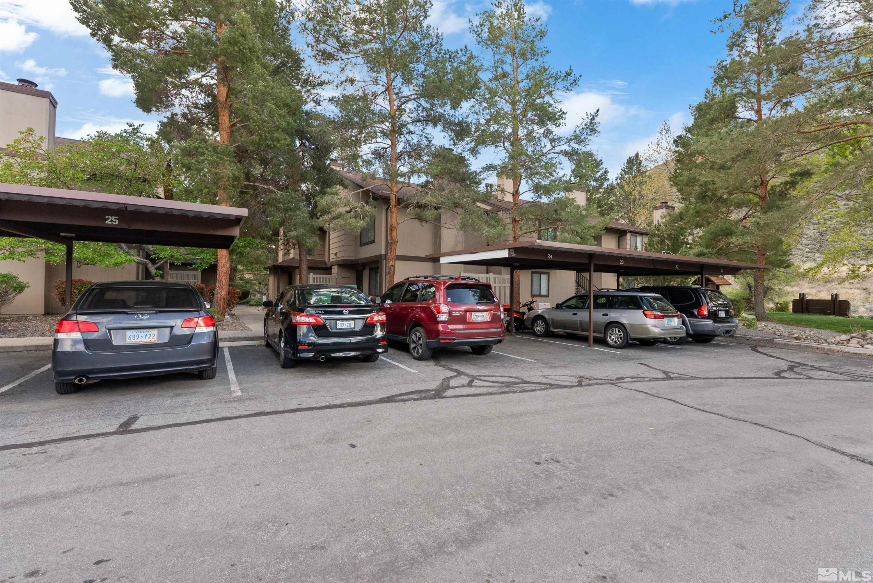 4580 Matich Drive, Unit FIRST RIGHT INTO COMPLEX THEN PARK ITS RIGHT THERE Reno, NV 89502 - Photo 50 of 55 Photo 39