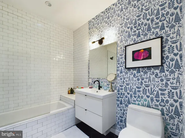 $4,250 | 1114 Shackamaxon Street, Unit 4, Philadelphia, PA 19125