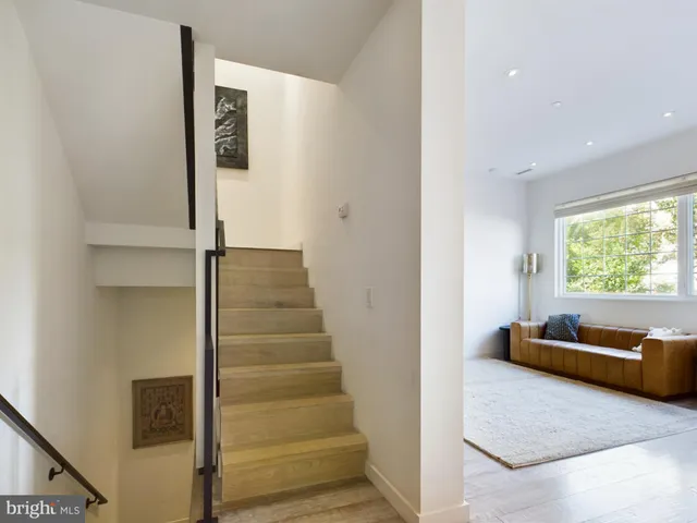 $4,250 | 1114 Shackamaxon Street, Unit 4, Philadelphia, PA 19125