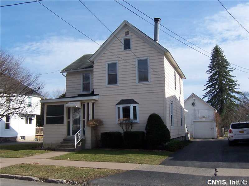 427 Stone Street Oneida, NY 13421 - Photo 1 of 1 Exterior Front.
