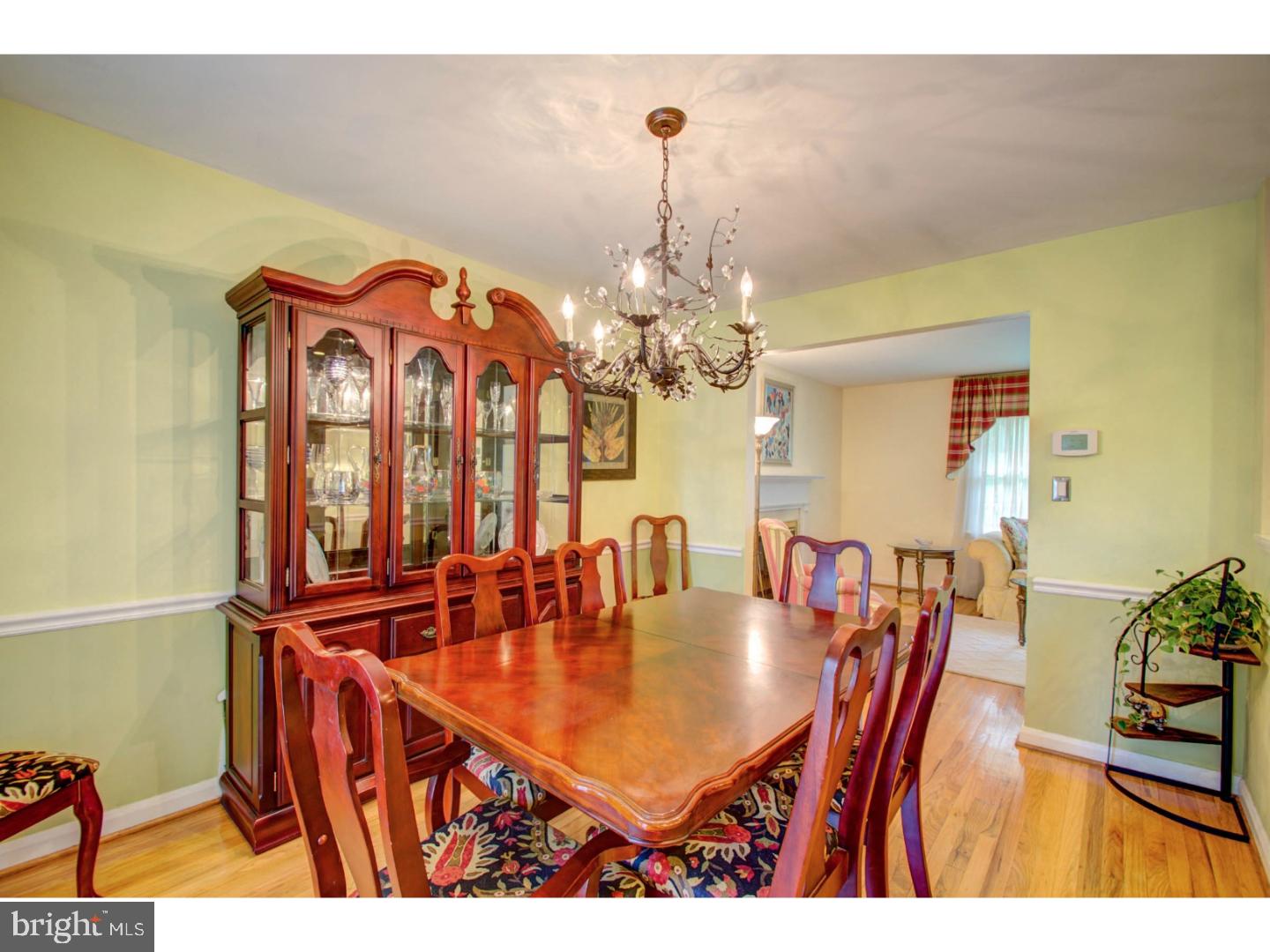 526 Ivydale Road Wilmington, DE 19803 - Photo 6 of 25 Dining Room