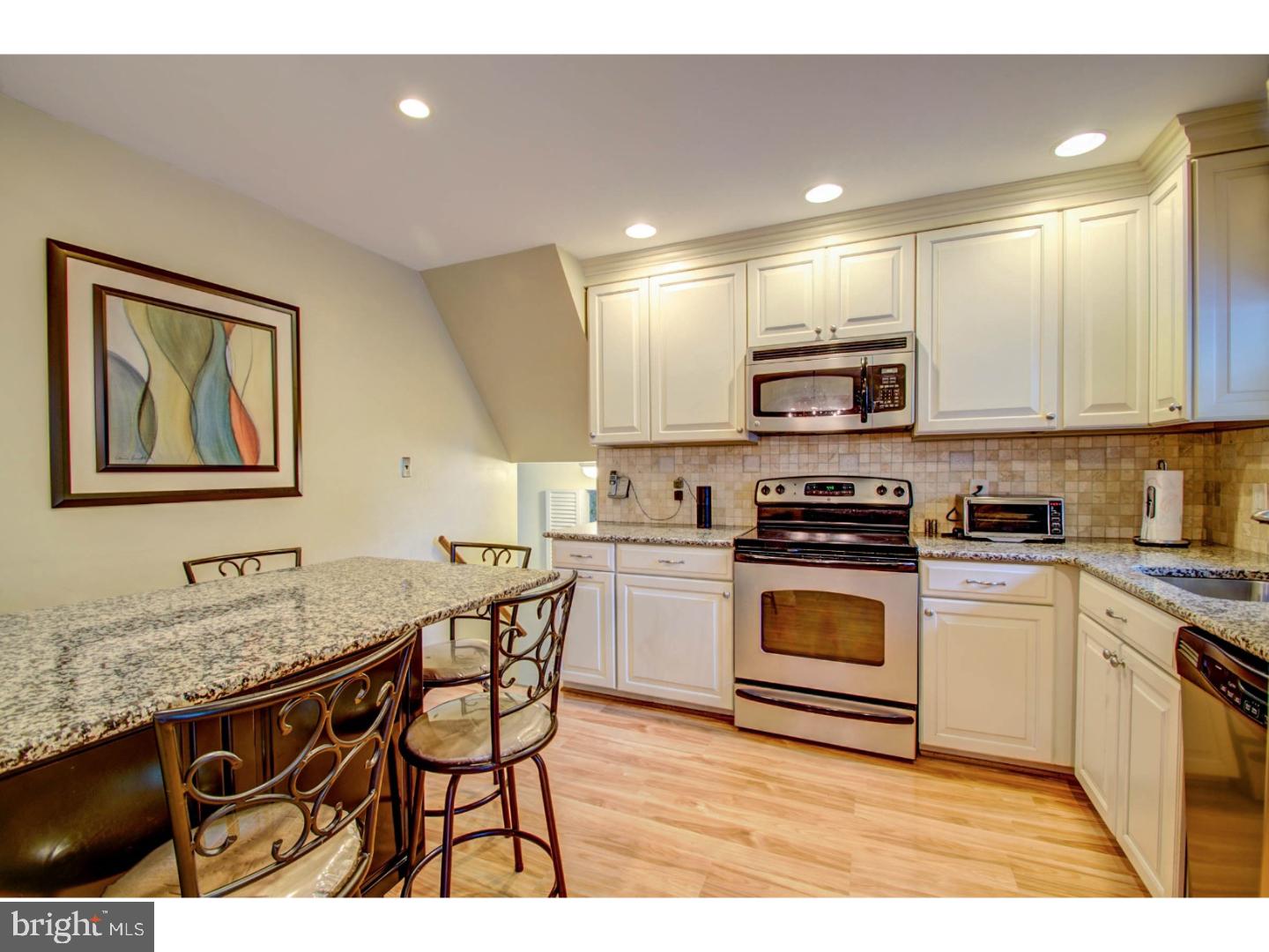 526 Ivydale Road Wilmington, DE 19803 - Photo 8 of 25 Kitchen