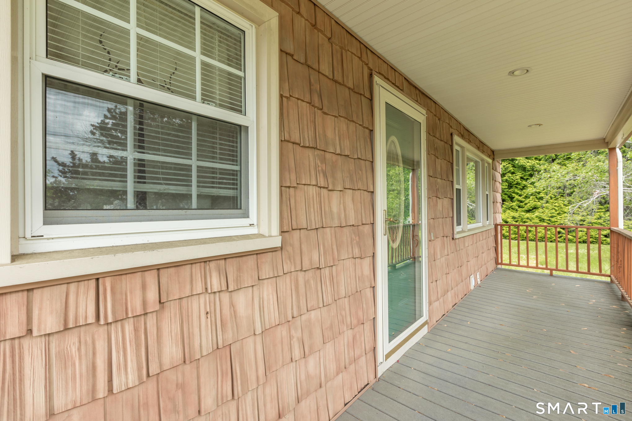 19 Alberta Street Windsor Locks, CT 06096 - Photo 3 of 31