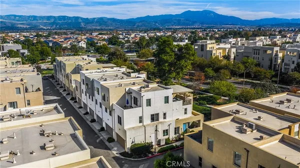 $4,999 | 269 Magnet, Irvine, CA 92618