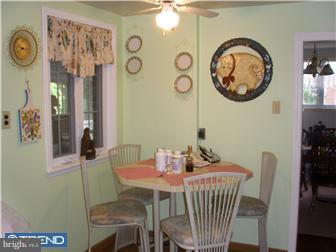624 Topsfield Road Hatboro, PA 19040 - Photo 4 of 11 Kitchen