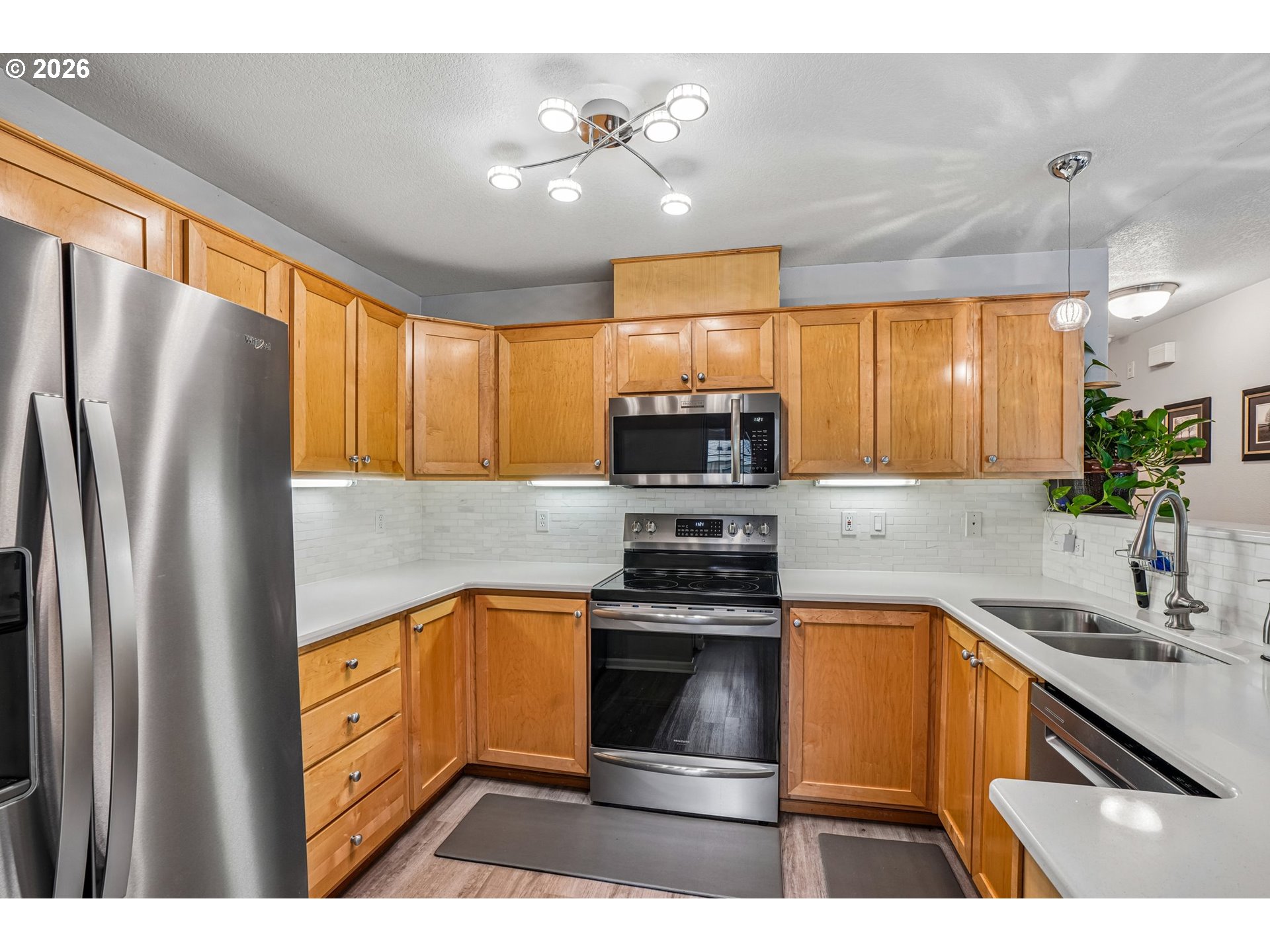 14745 Southwest Sandhill Loop, Unit 204 Beaverton, OR 97007 - Photo 7 of 32