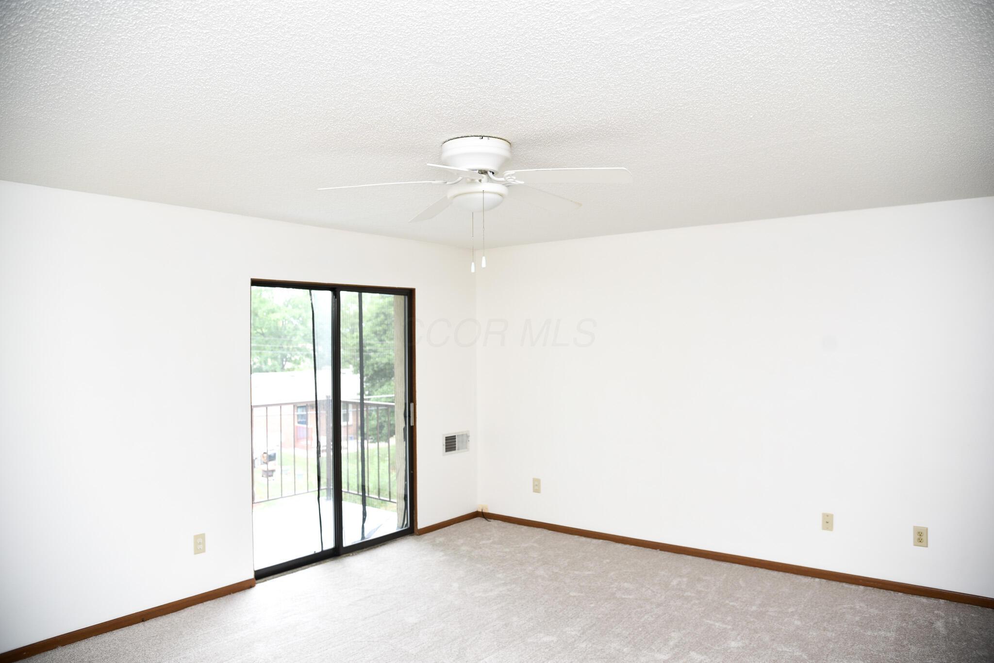 4143 Karl Road, Unit 314 Columbus, OH 43224 - Photo 6 of 28 Family Room