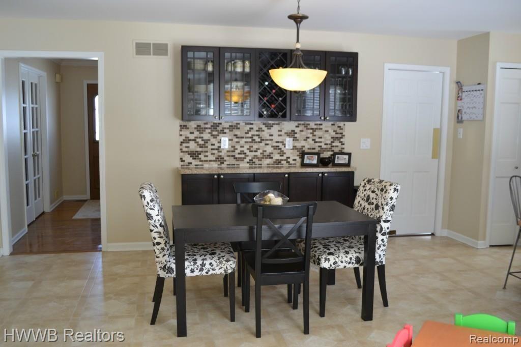 1545 Lomas Verdes Rochester Hills, MI 48306 - Photo 18 of 49