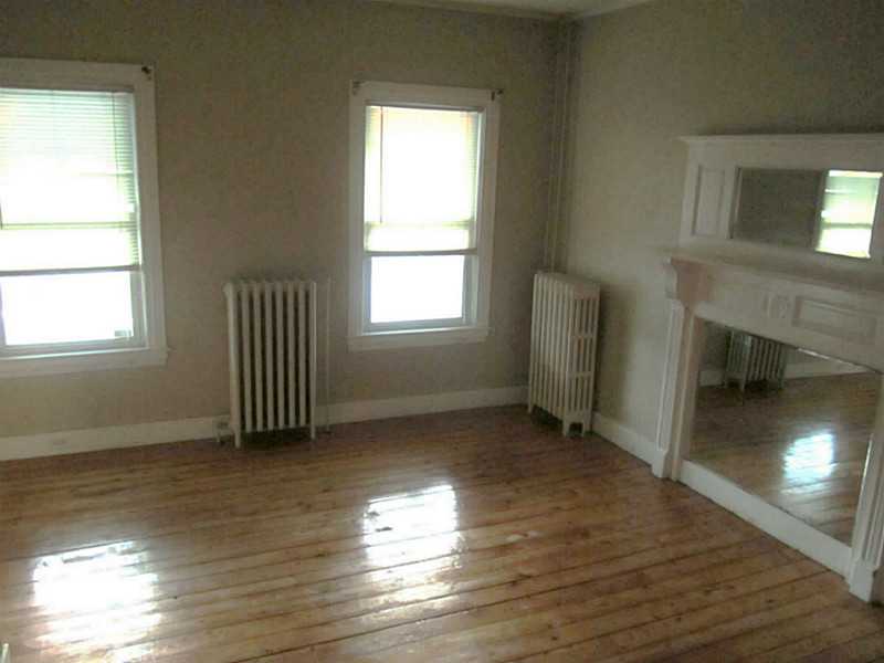 11 Prescott Hall Road Newport, RI 02840 - Photo 7 of 9 Bedroom. 1st floor