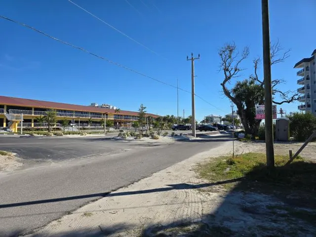 $1,100,000 | 223 Carolina Avenue, Fort Myers Beach, FL 33931