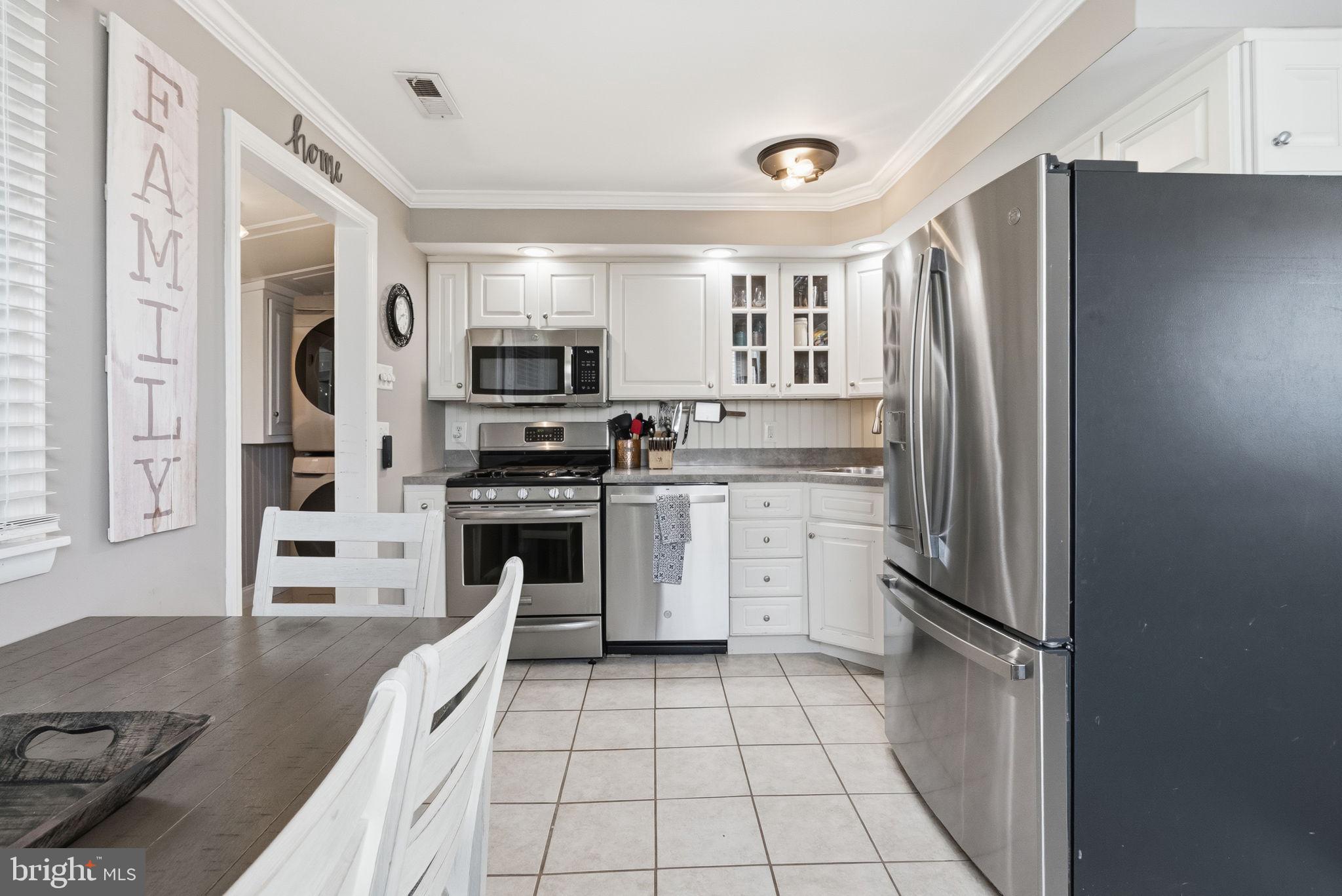 404 Tanner Road Hatboro, PA 19040 - Photo 8 of 37 Gallery Image 8