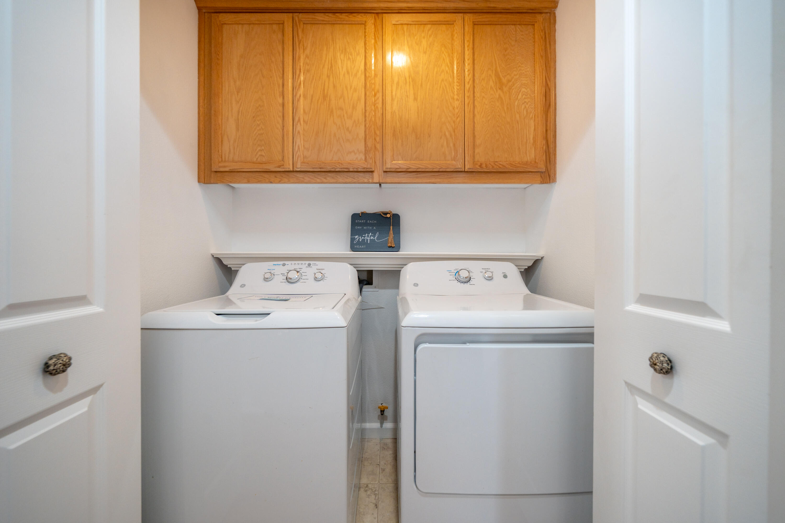 6038 Mid Drive Trail Redding, CA 96003 - Photo 15 of 20 Laundry