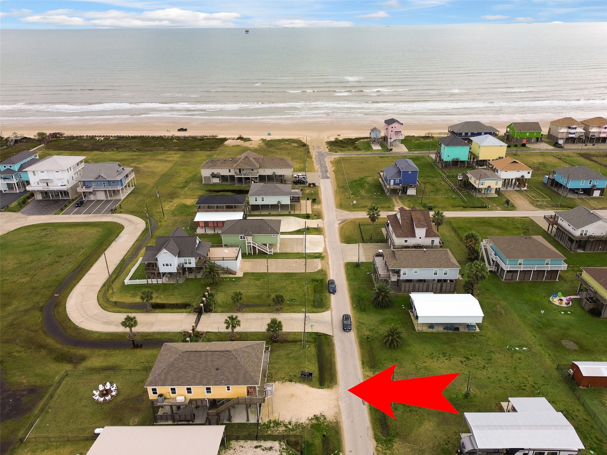 858 South East Road Crystal Beach, TX 77650 - Photo 4 of 44