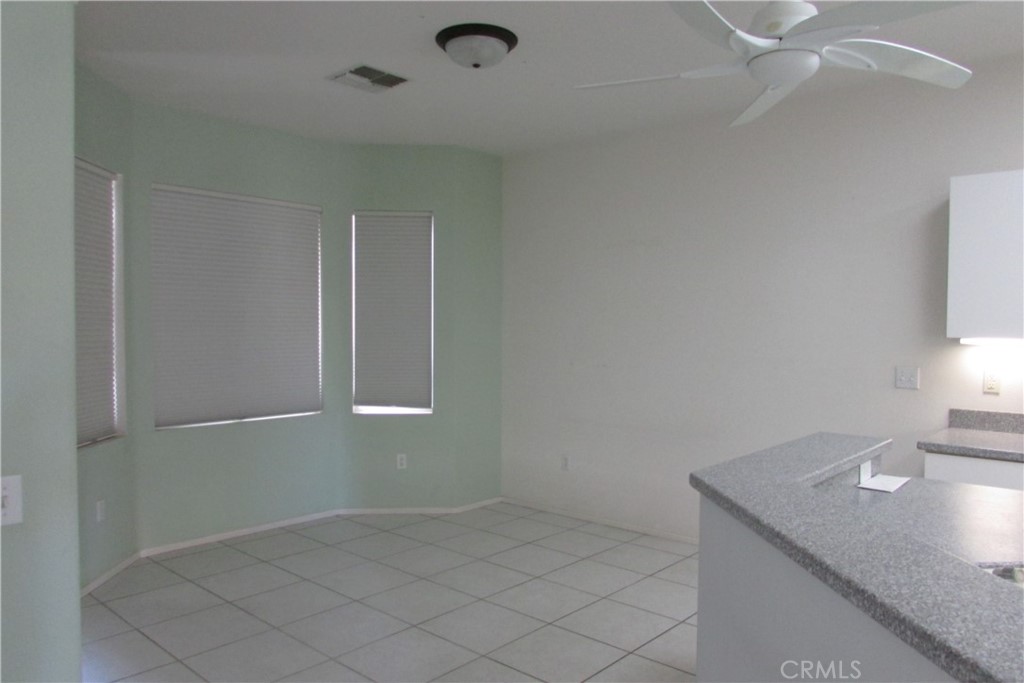 78281 Bovee Circle Palm Desert, CA 92211 - Photo 15 of 38 an empty room with a window
