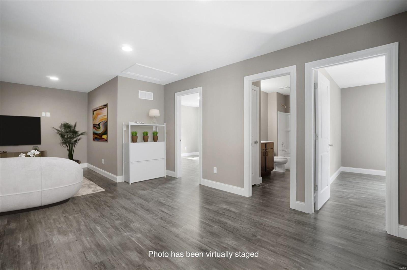 5363 Lakepath Way Eureka, MO 63025 - Photo 14 of 33