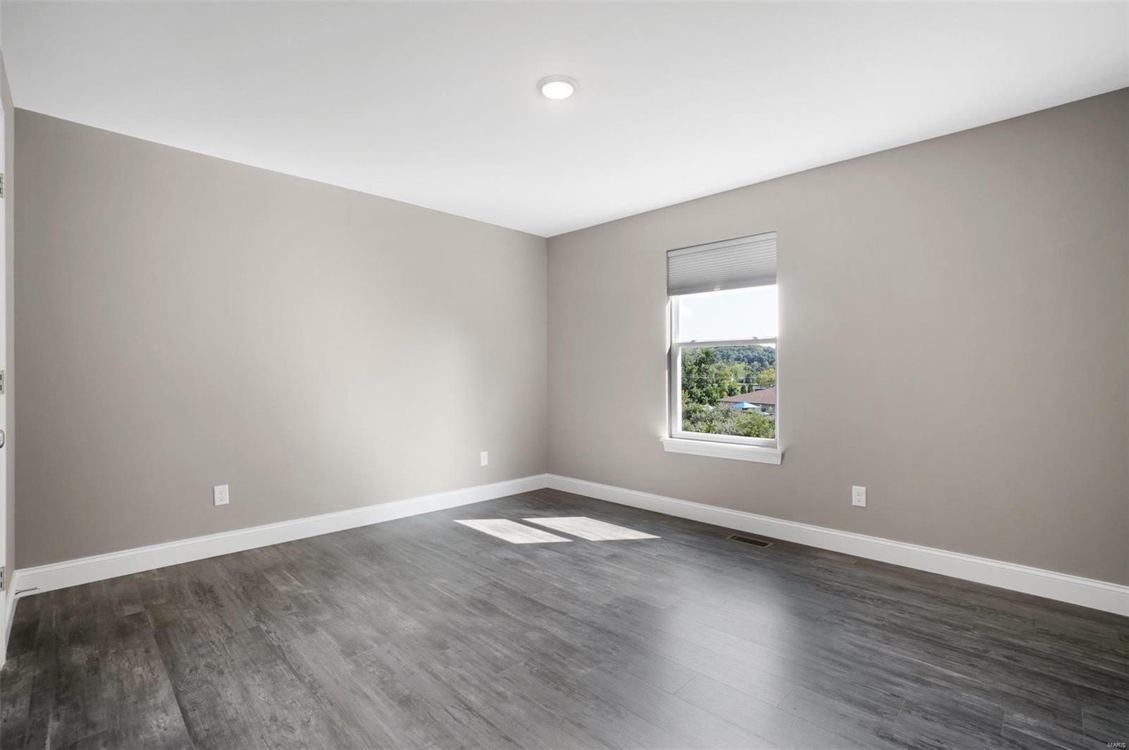 5363 Lakepath Way Eureka, MO 63025 - Photo 17 of 33