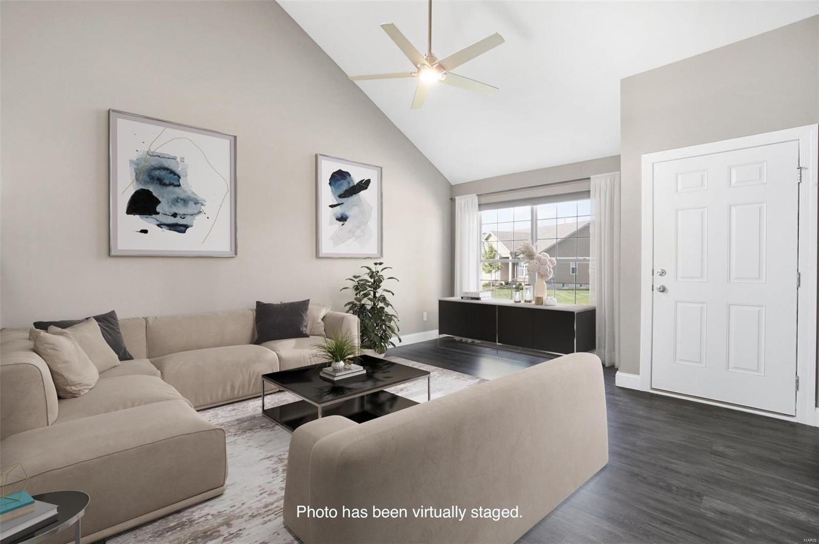 5363 Lakepath Way Eureka, MO 63025 - Photo 4 of 33