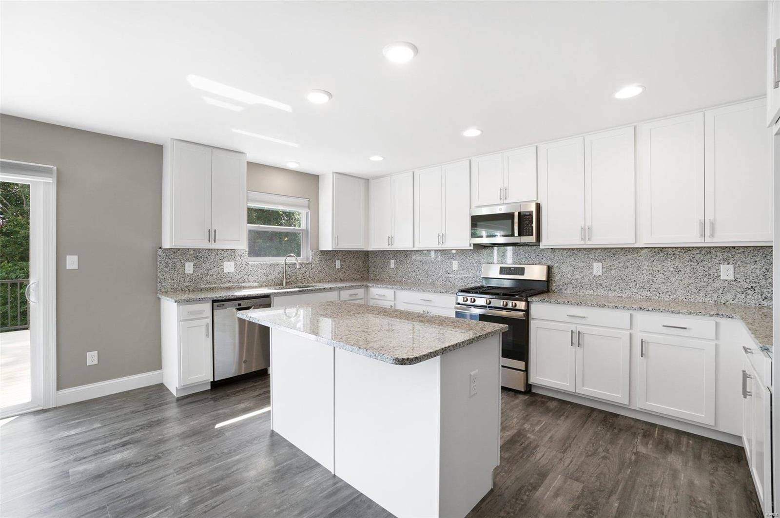 5363 Lakepath Way Eureka, MO 63025 - Photo 6 of 33