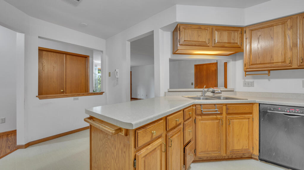 112 East Freistadt Road, Unit B Thiensville, WI 53092 - Photo 13 of 31 Kitchen