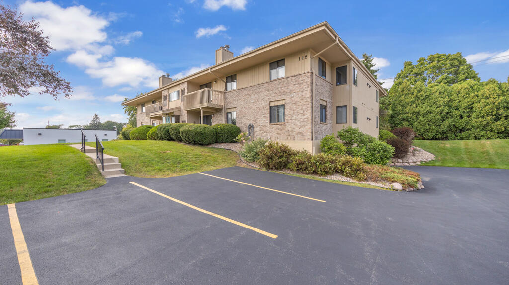 112 East Freistadt Road, Unit B Thiensville, WI 53092 - Photo 29 of 31 Welcome Home!