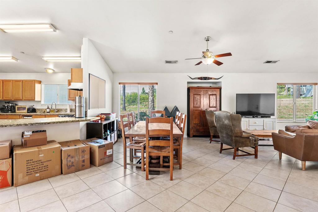 1423-25 Vía Lima Fallbrook, CA 92028 - Photo 26 of 51