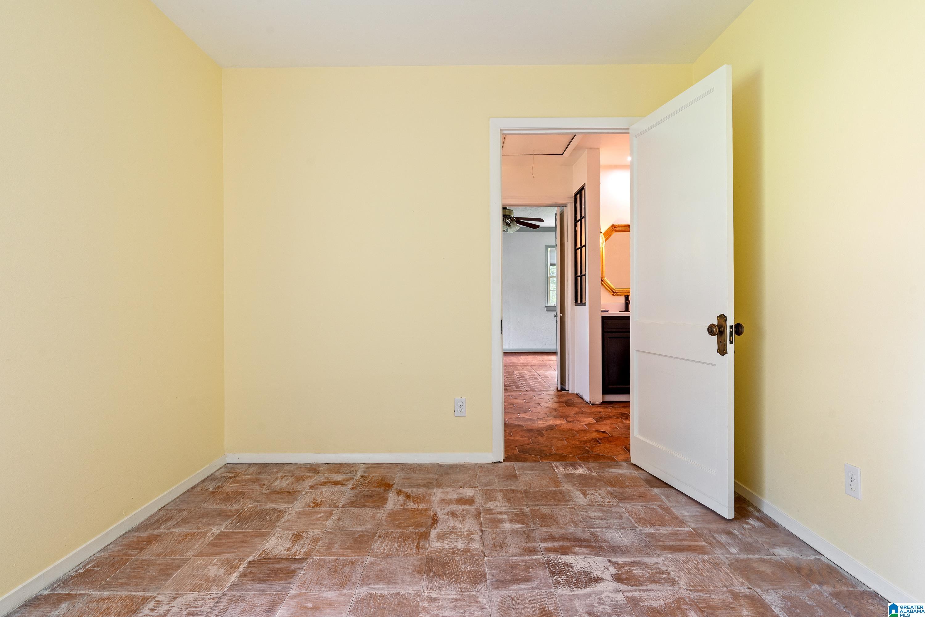 2221 Chapel Hill Road Birmingham, AL 35216 - Photo 25 of 35