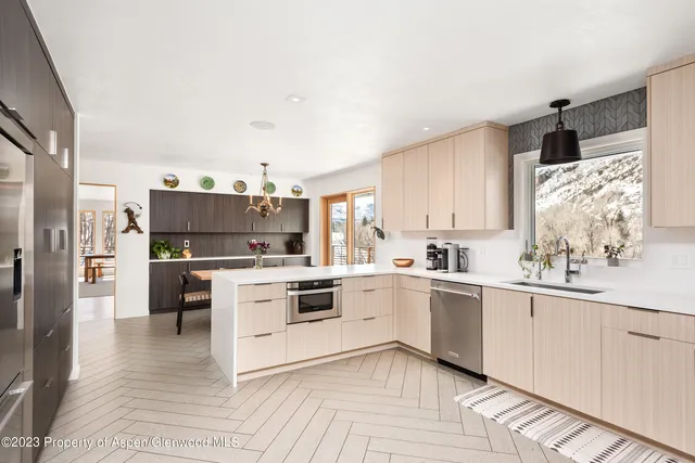 a reading room with furniture and a gate
