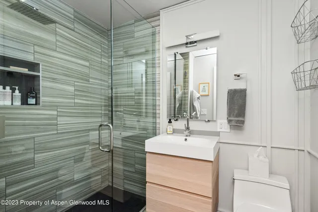 a view of a workspace with furniture