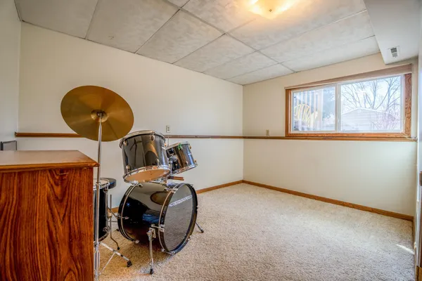 $344,000 | 1400 17th Street Southwest, Willmar, MN 56201