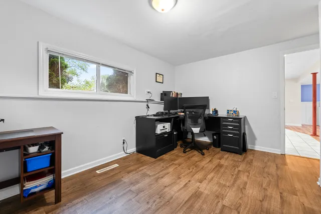 $325,000 | 103 South Seebert Street, Cary, IL 60013