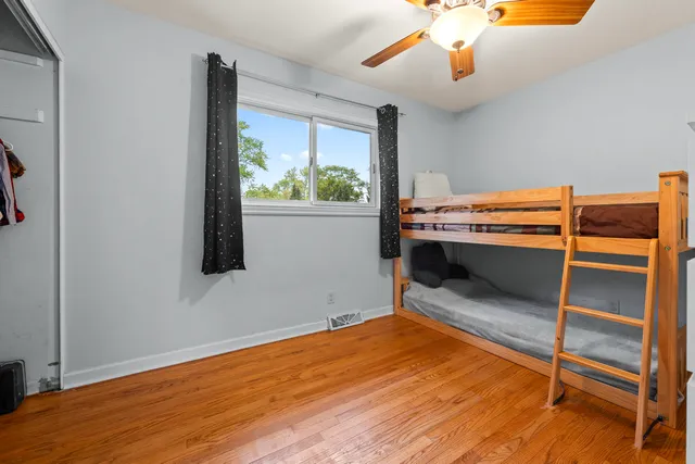 $325,000 | 103 South Seebert Street, Cary, IL 60013