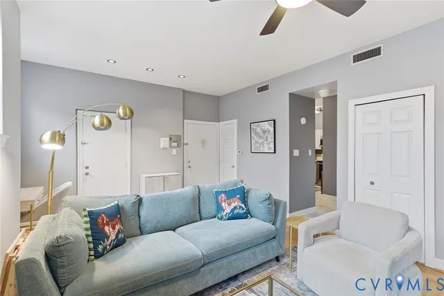 $285,000 | 503 South Davis Avenue, Unit U4, Richmond, VA 23220