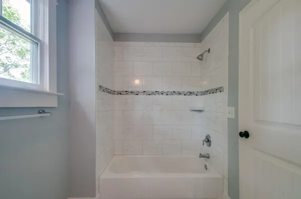 $3,795 | 1306 Douglas Avenue, Nashville, TN 37206