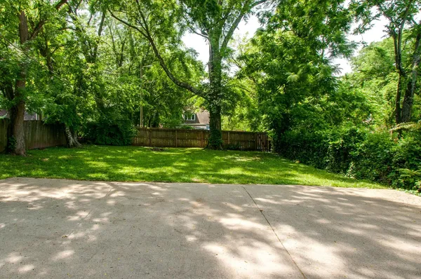 $3,795 | 1306 Douglas Avenue, Nashville, TN 37206