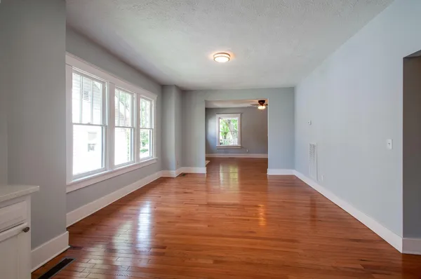 $3,795 | 1306 Douglas Avenue, Nashville, TN 37206