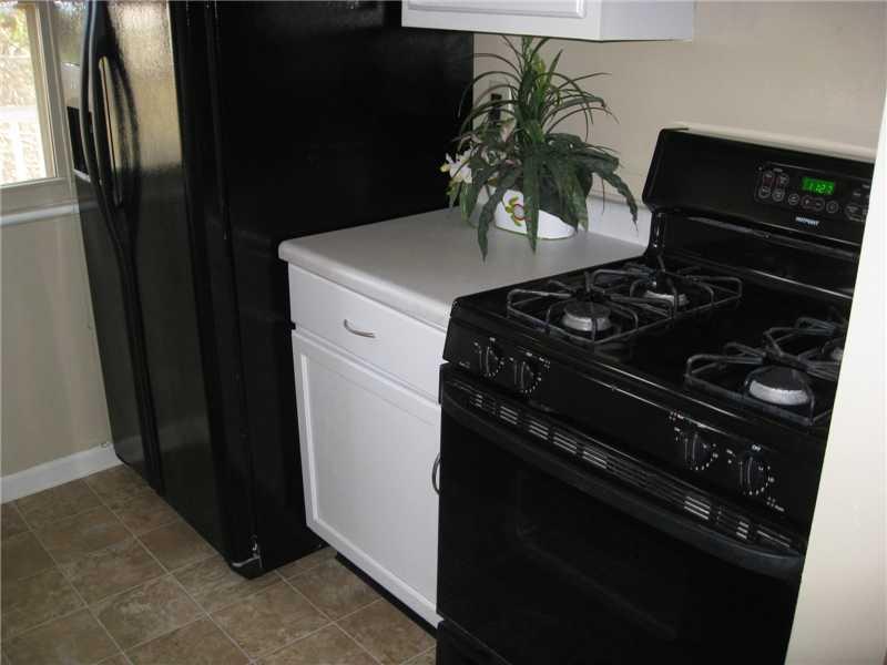 561 Boonesboro Road Greenwood, IN 46142 - Photo 11 of 24