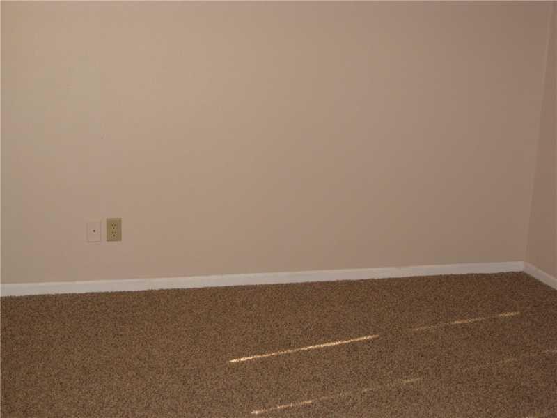 561 Boonesboro Road Greenwood, IN 46142 - Photo 16 of 24