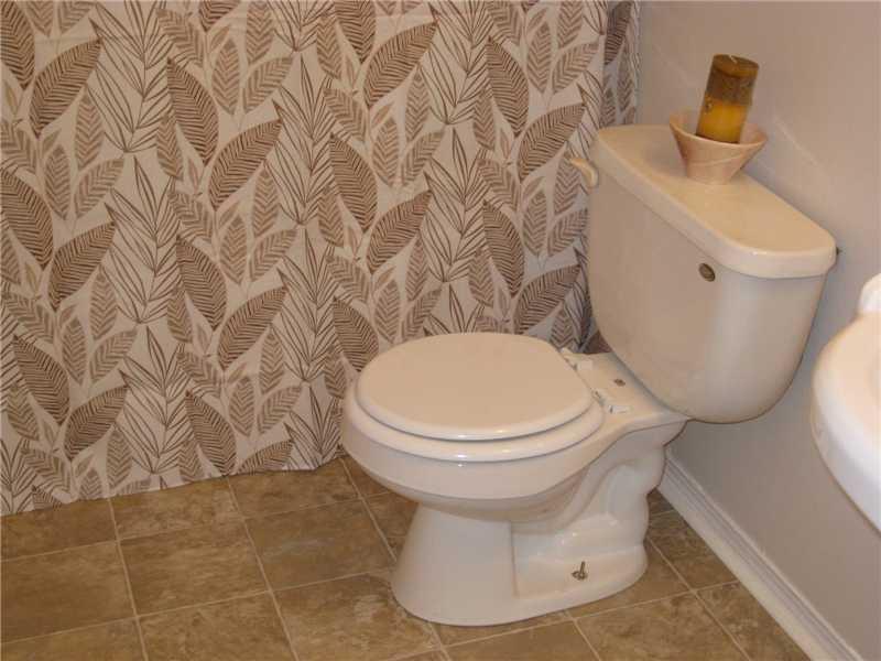 561 Boonesboro Road Greenwood, IN 46142 - Photo 19 of 24