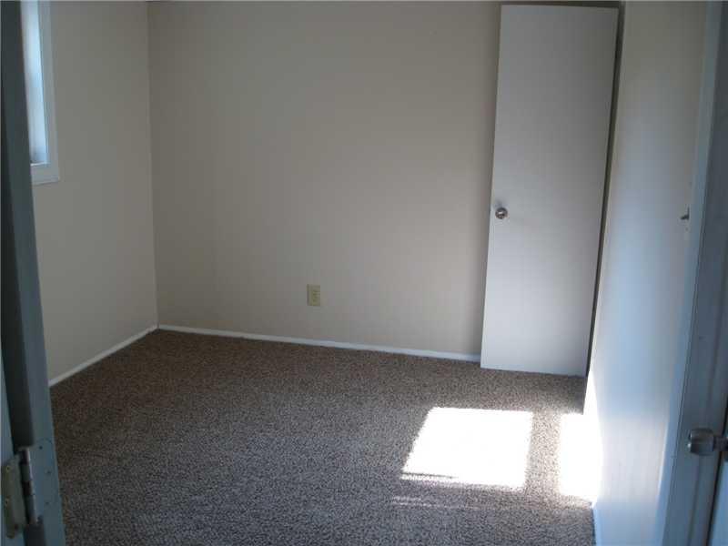 561 Boonesboro Road Greenwood, IN 46142 - Photo 23 of 24