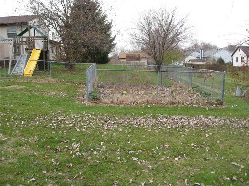 561 Boonesboro Road Greenwood, IN 46142 - Photo 5 of 24