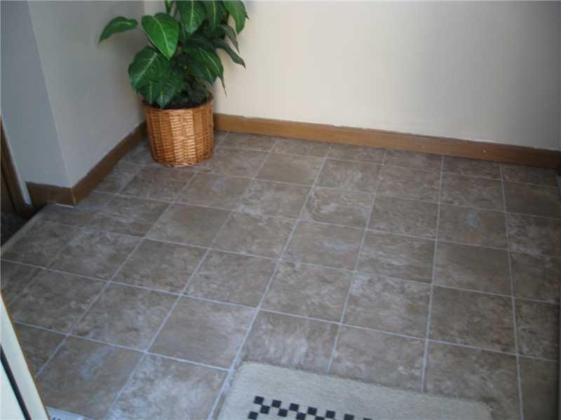 561 Boonesboro Road Greenwood, IN 46142 - Photo 7 of 24